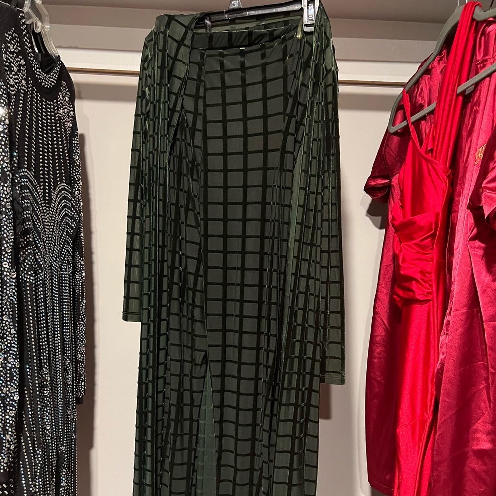 Forest Green 2 piece set, tub top pants with jacket, size medium